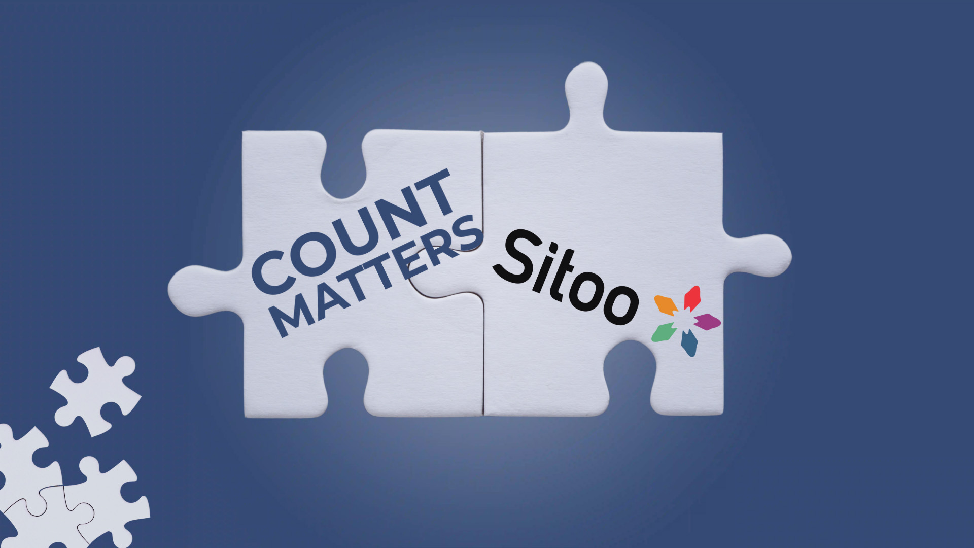 Puzzle pieces with logos of CountMatters and Sitoo fitting together, symbolizing their integration and partnership on a dark blue background.